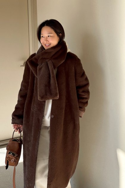 Abeni muffler fur coat